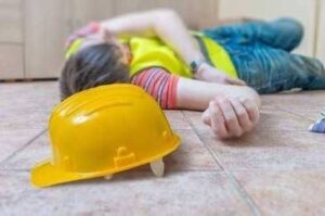 How to Protect Yourself from Falling Objects on a Stafford County, Kansas Construction Site