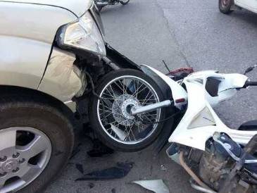 Uninsured and Underinsured Motorist Coverage for Kansas Motorcyclists